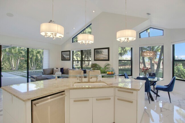 Building Photo - 10720 Ave of the PGA