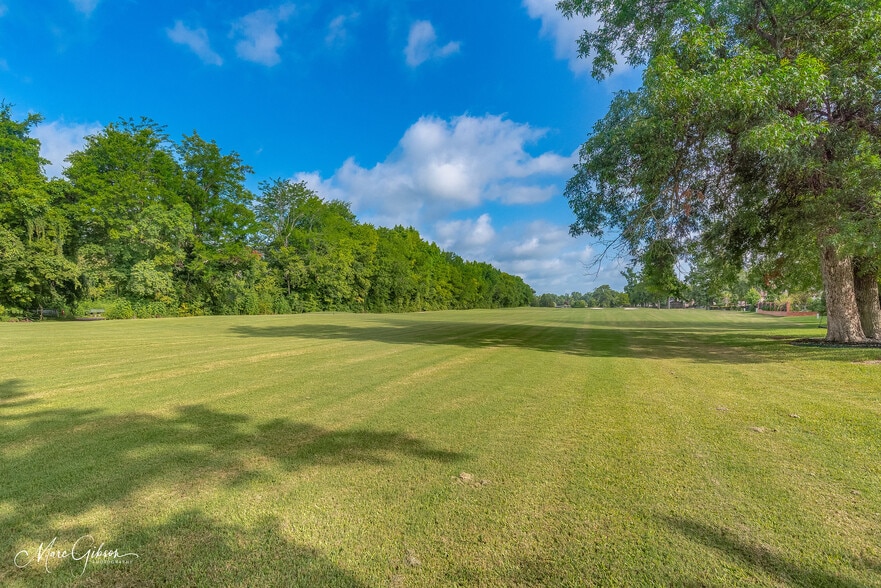 Building Photo - 316 Autumn Ridge Dr