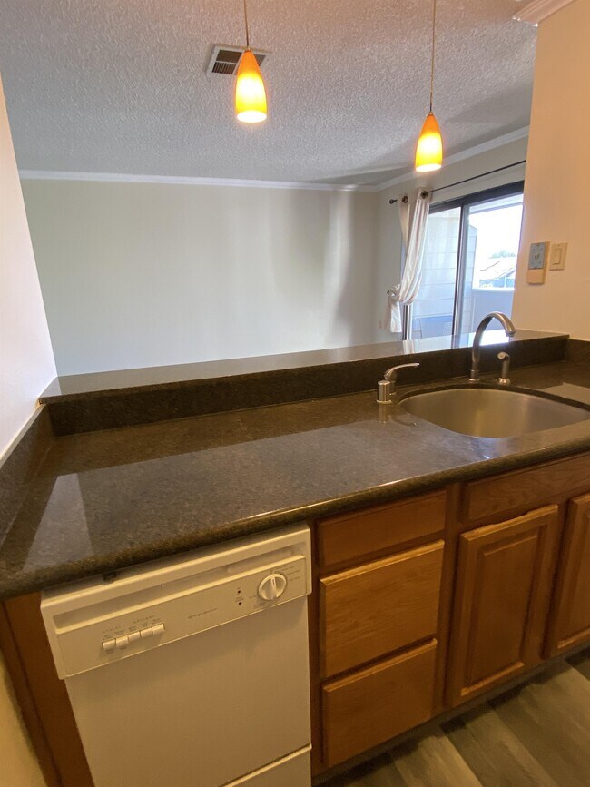 Building Photo - 280 Stonegate Cir