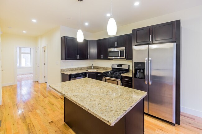 Building Photo - 1541 Ogden St