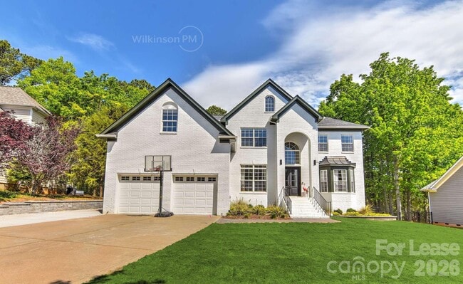 Building Photo - 786 Fairway Point Dr