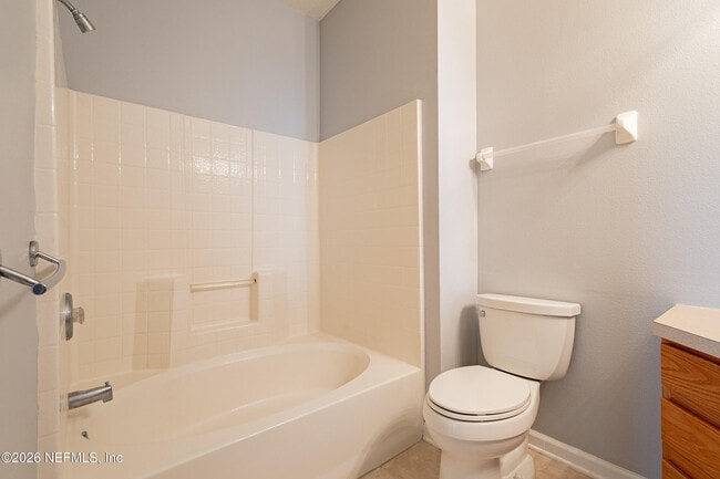 Building Photo - 7990 Baymeadows Cir E