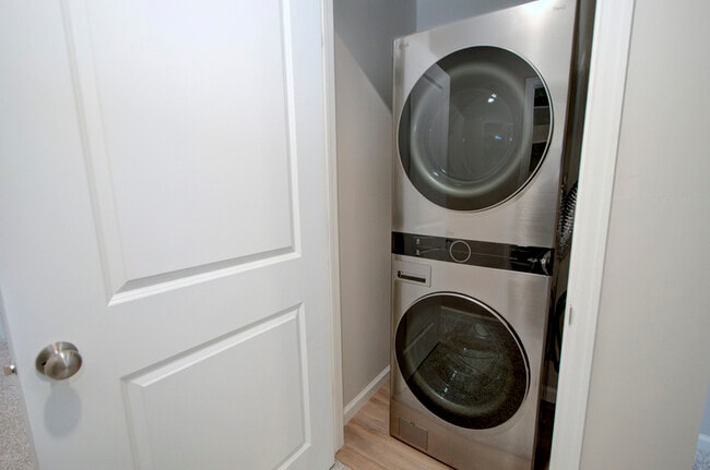 Building Photo - 63 N Veranda Ct