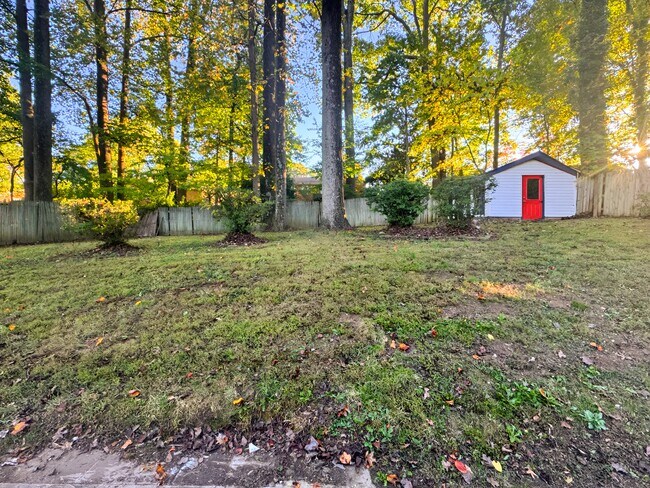 Building Photo - 7517 Murillo St