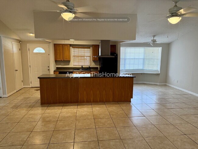 Building Photo - Single Family Home on Cul-De-Sac