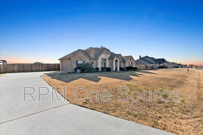 Building Photo - 6320 Starr Dr.