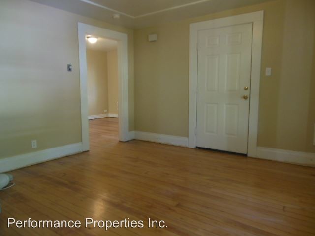 Building Photo - 149 SE 30th Pl