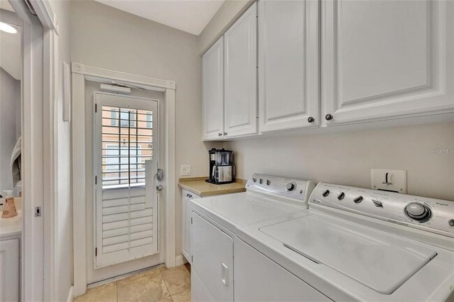 Building Photo - 5972 Giardino Ln