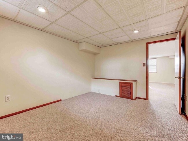 Building Photo - 18 Clinton Hill Ct