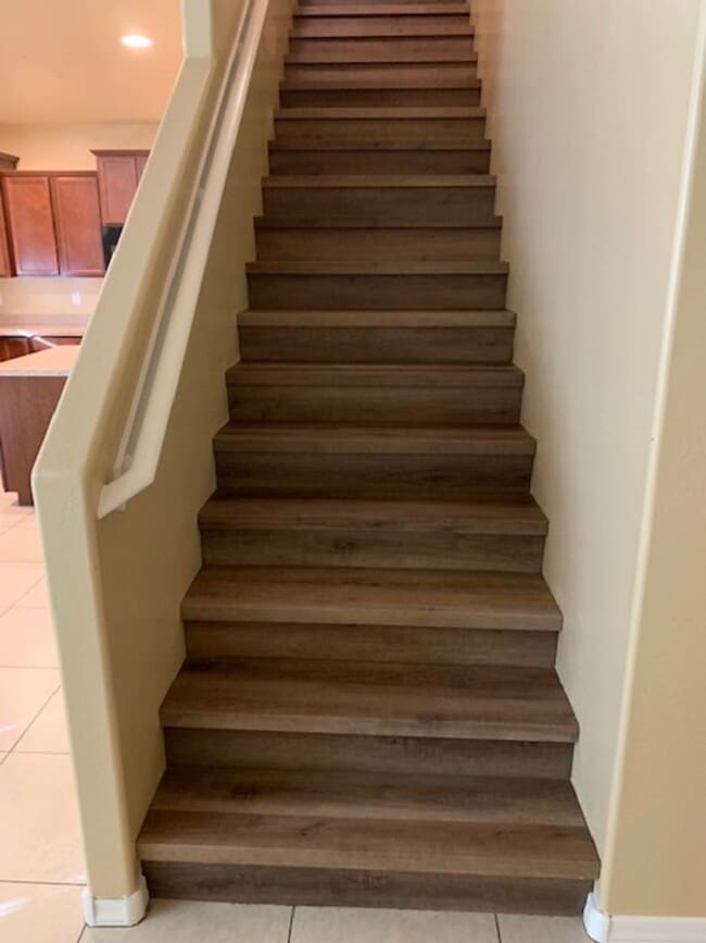 Building Photo - 4 BEDROOM HOME IN EAST  PHOENIX