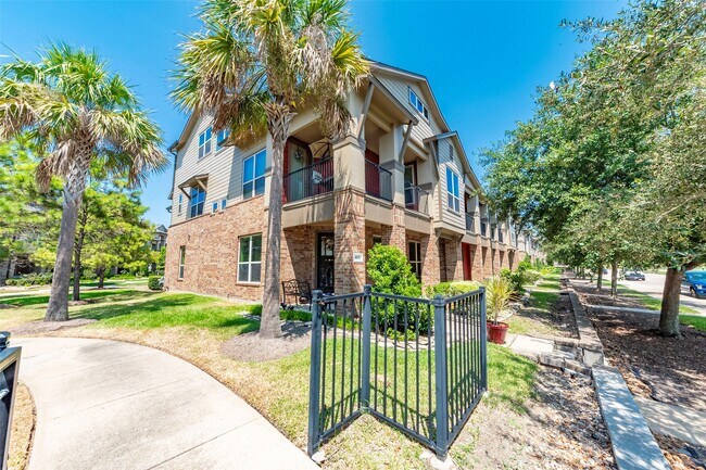 Building Photo - 403 Marina View Dr