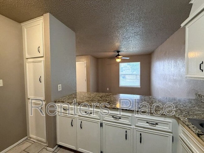 Building Photo - 6512 S 81st E Pl