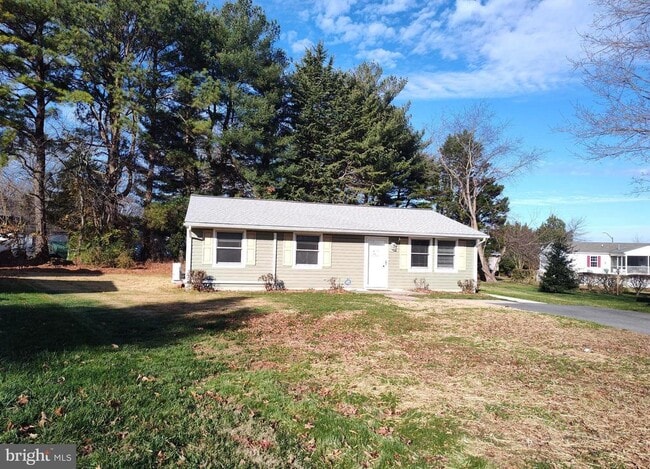 Building Photo - 8566 Dyott Ct