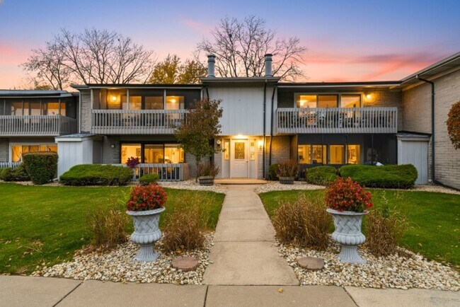 Primary Photo - 15700 86th Ave