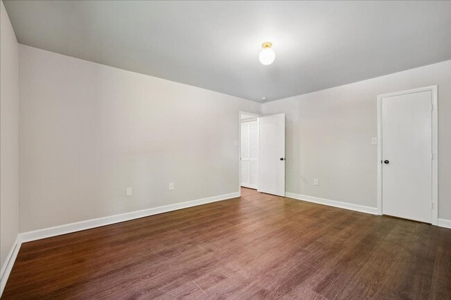 Building Photo - 9907 Blundon Dr