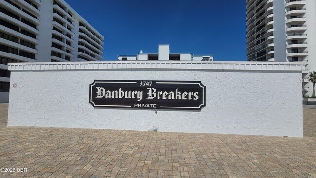 Building Photo - 3747 S Atlantic Ave