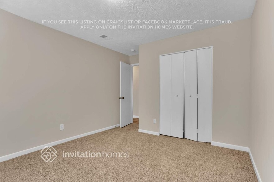 Building Photo - 3728 Adamsville Dr SW
