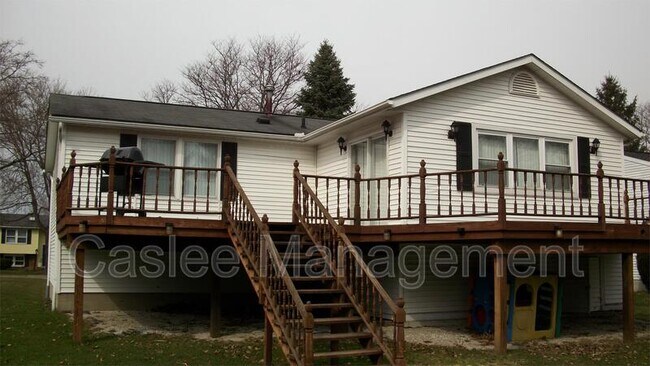 Building Photo - 1049 DeLeone Dr