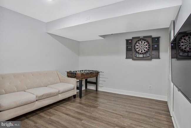 Building Photo - 6162 40 Winks Way