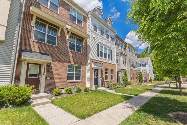 Building Photo - 1137 Red Hawk Way