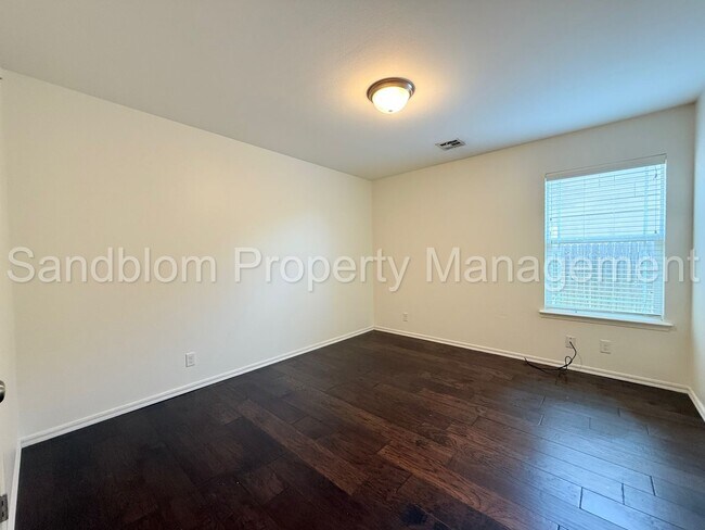 Building Photo - For Lease | Jenks | Available Now!