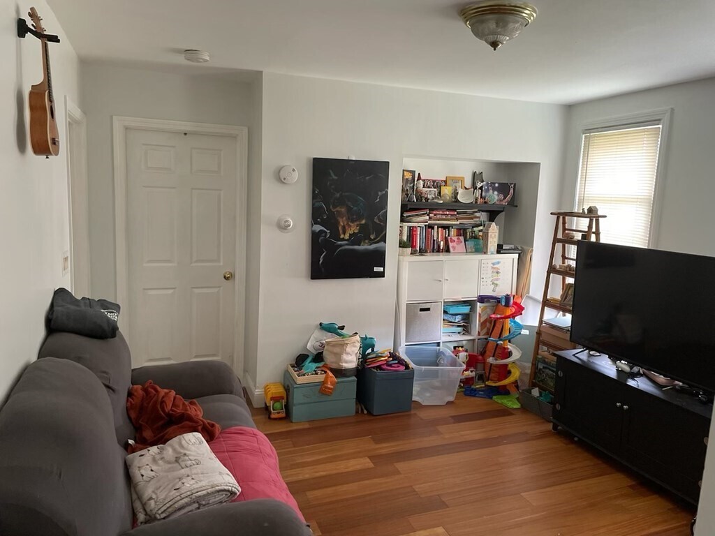 Building Photo - 101 Addison St