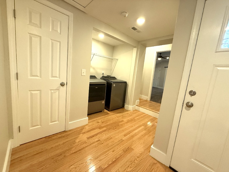 Building Photo - 1435 Mellwood Ave