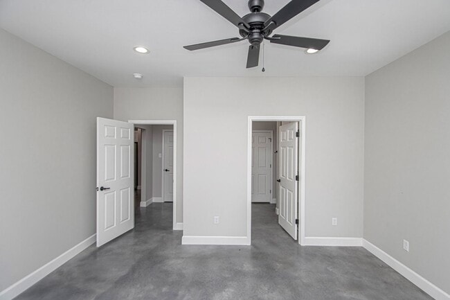 Building Photo - 1621 Wilson Rd