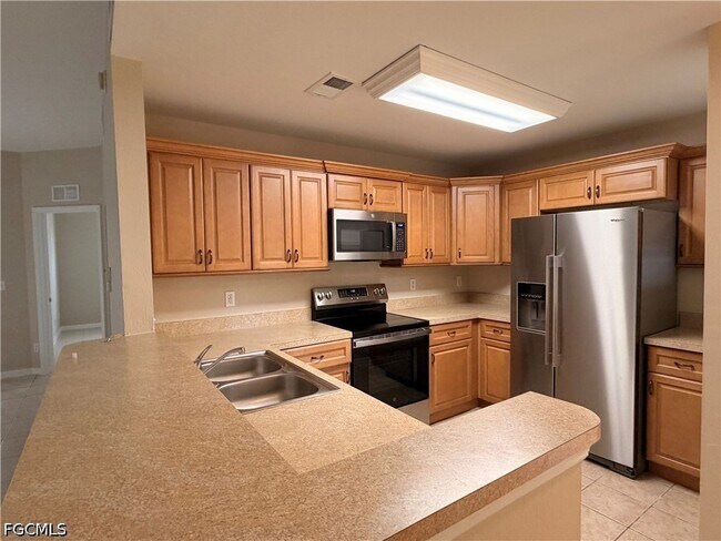 Building Photo - 4299 Bellasol Cir