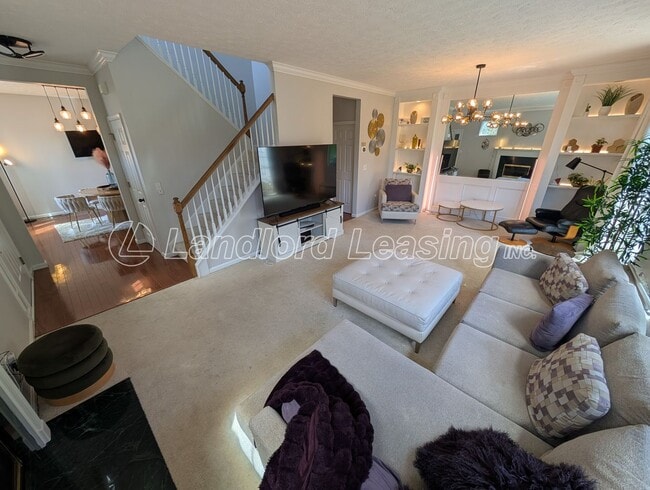 Building Photo - Avon Lake 3-Bedroom Condo with Pool, Tennis Courts & Lawn Care Included