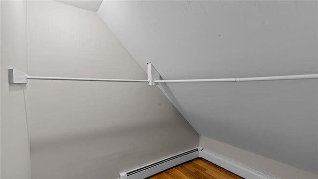 Building Photo - 54 Hillside Ave
