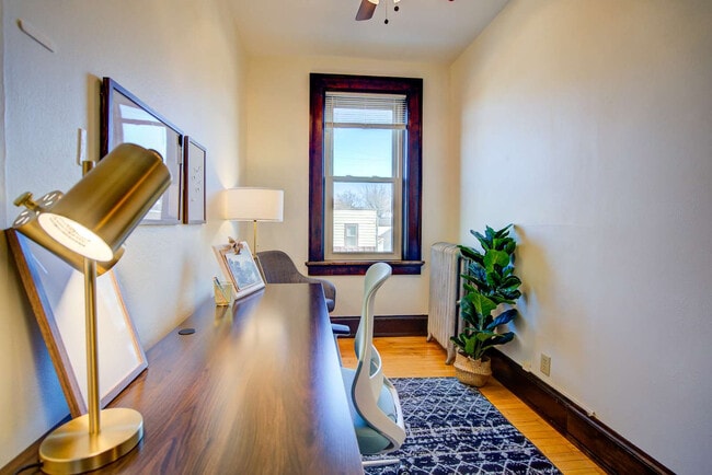 Building Photo - 1253 Williamson St