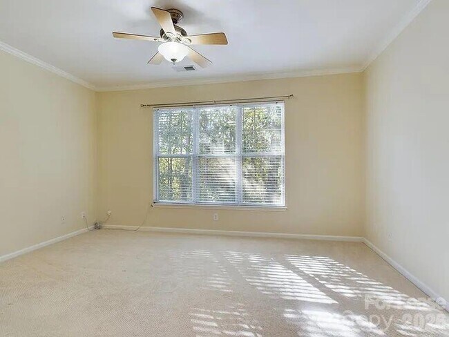 Building Photo - 11457 Dixie Glen Dr