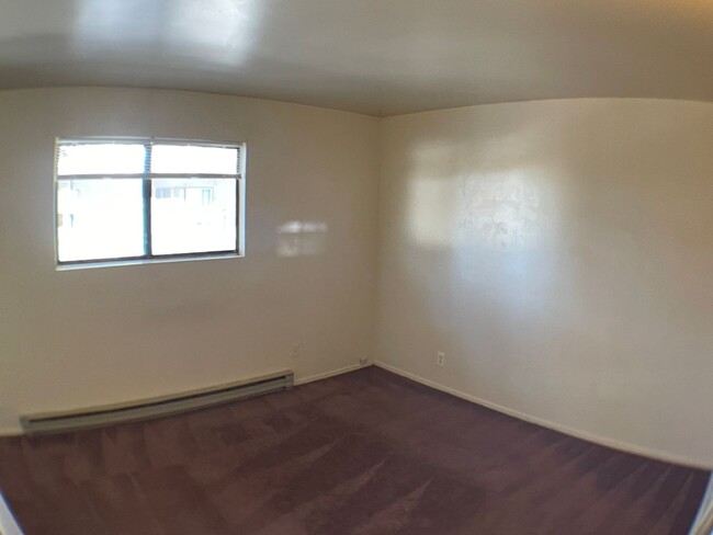 Building Photo - 924 N Leroux St
