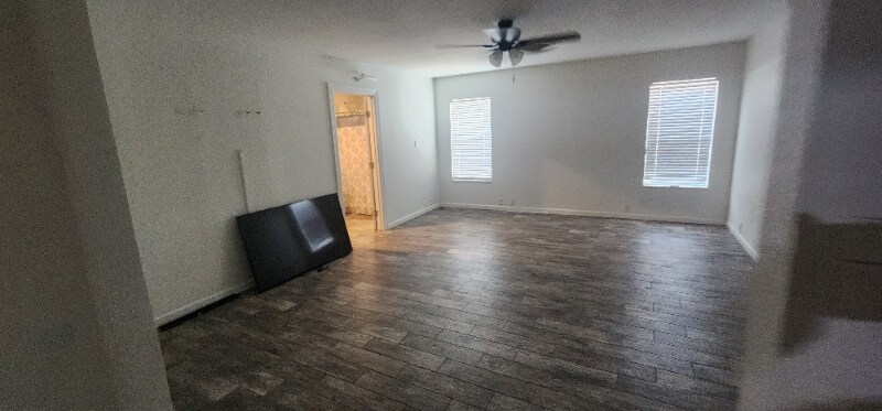 Building Photo - 814 Sinclair Ave
