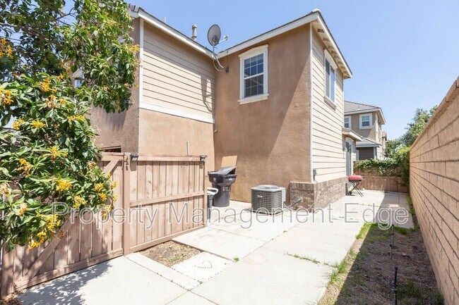 Building Photo - 1906 Flint Ct