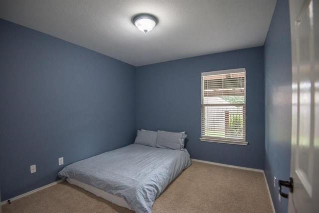 Building Photo - 809 Hardwood Dr