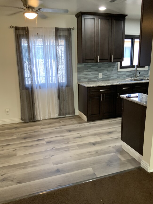 Dining area - 10608 Crenshaw Blvd