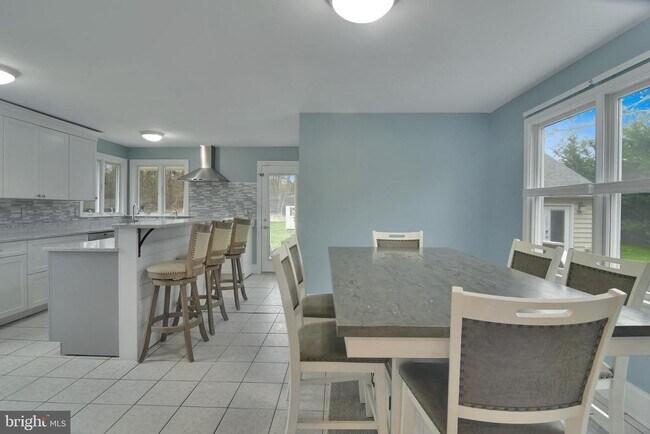 Building Photo - 8229 Jumpers Hole Rd