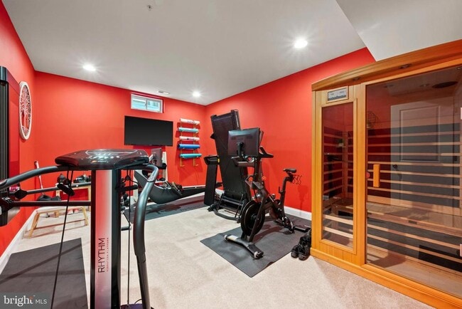 Building Photo - 607 Somerstown St