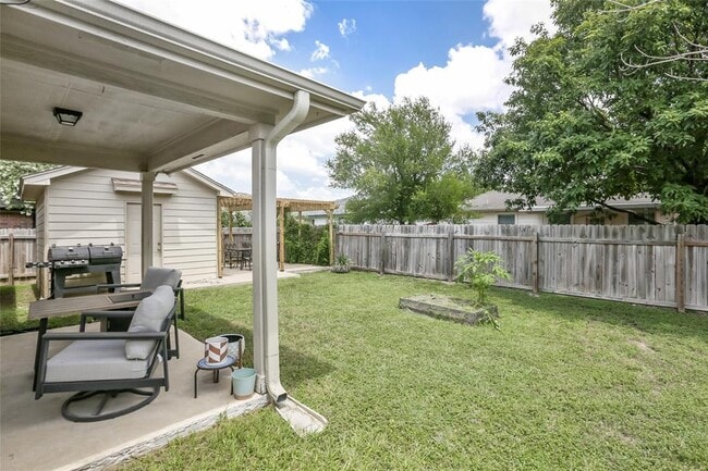 Building Photo - 1721 Anise Dr