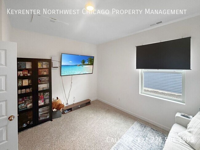 Building Photo - 809 Mesa Ln