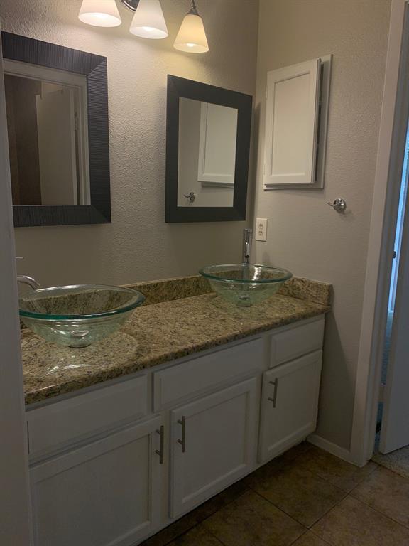 Building Photo - 2210 Pearl St