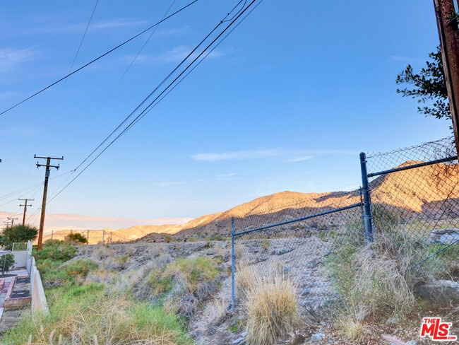 Building Photo - 39390 Marietta Cir