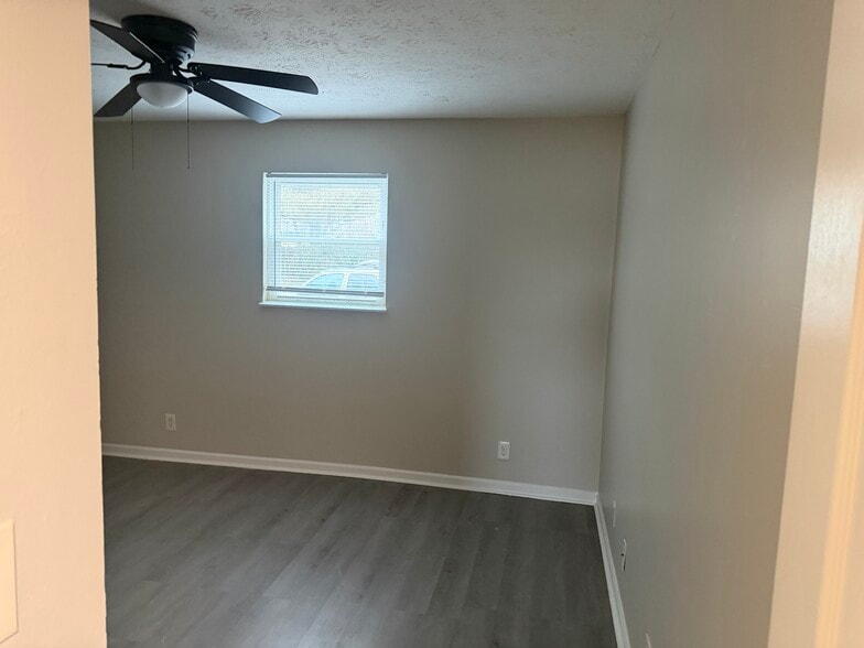 Bedroom 2 - 1515 Steadmantown Ln