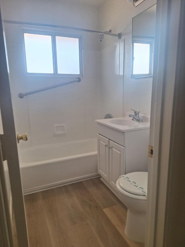 Building Photo - 3820 Merrimac Ave