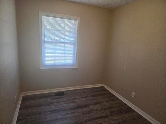 Building Photo - 3531 N Butler Ave