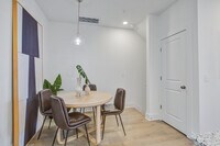 Building Photo - 2161 W Jimtown Dr