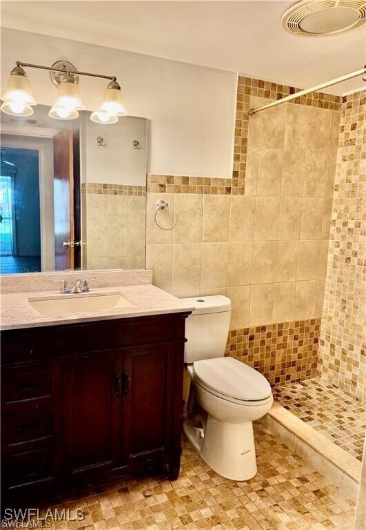 Building Photo - 1849 Maravilla Ave