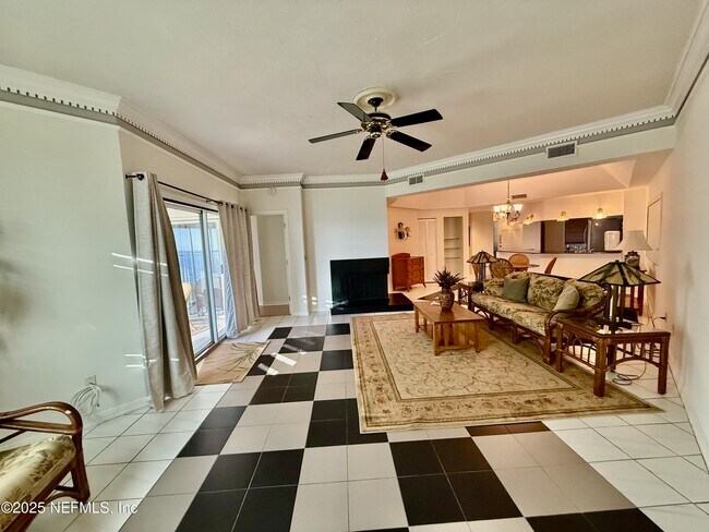 Building Photo - 2099 Winterbourne N